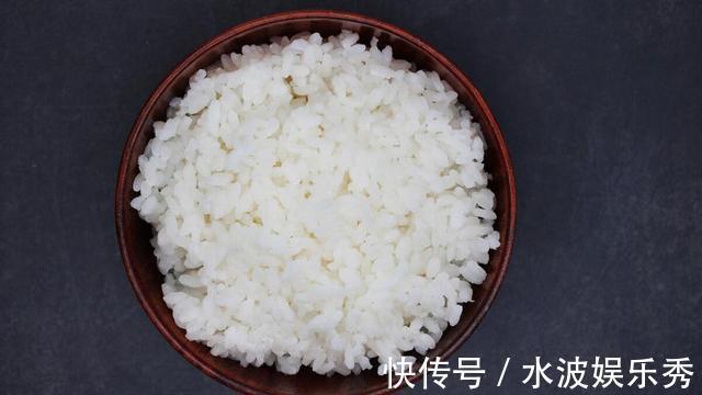 医生|大米浸泡一晚再煮饭，对身体有危害吗？医生告诉您