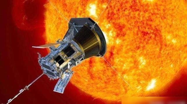 爱因斯坦 一个人以光速在宇宙中飞行10秒,然后返回地球,父母还在吗