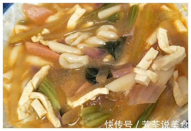 面食新做法，不用蒸馒头包子，简单一煮，孩子天天嚷着吃