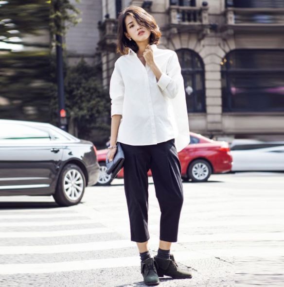 美女|街拍:当下美女穿着真是时尚,第四个气质像明星一样