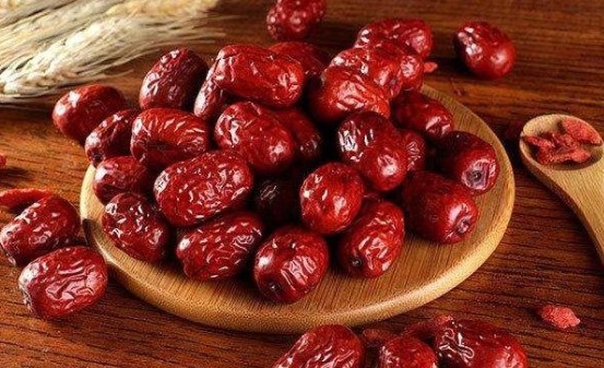 大枣|红枣配“一宝”,大肚腩消了,失眠治好了,养出好气色,年轻不老