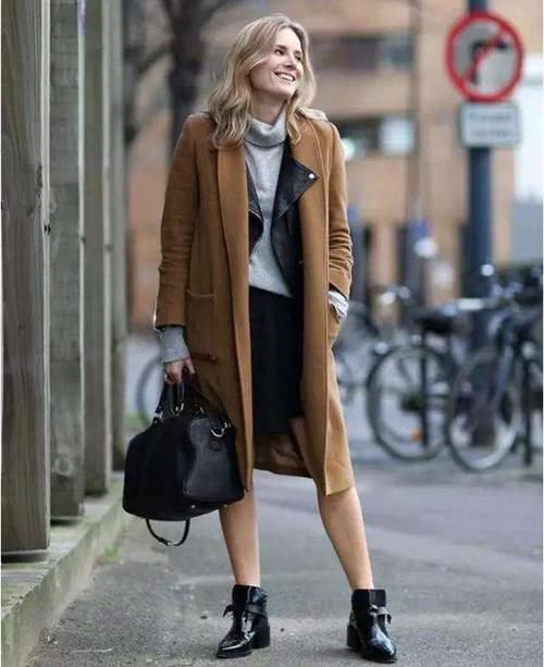 短靴|棕色大衣搭配靴子,时髦显气质,照穿就美!