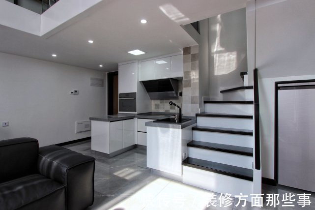 光影|110平复式现代风格,提升空间的“高级感”