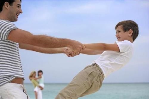 责任感|想让儿子长大后更有出息?四点不能“穷养”,最后一点是重中之重