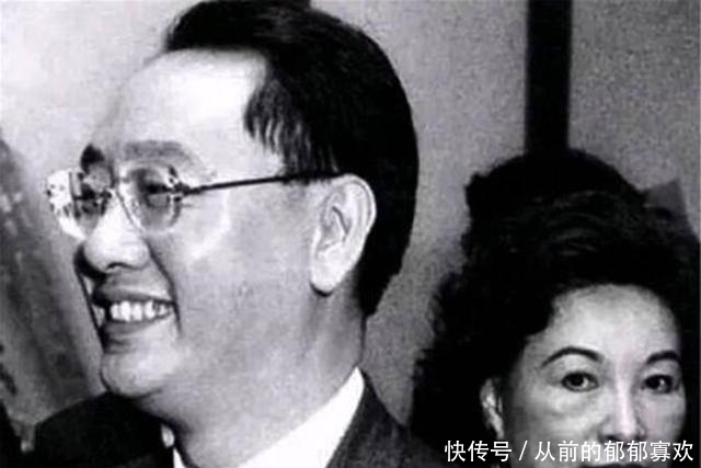 汤臣公司|地产大亨汤君年:爱上负债女星,不顾父母反对,婚礼布置万朵玫瑰