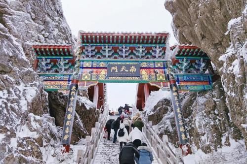 雾凇|点赞破百万的世界级雪景！雾凇云海，仿佛“误入天宫”，这里早该火了！