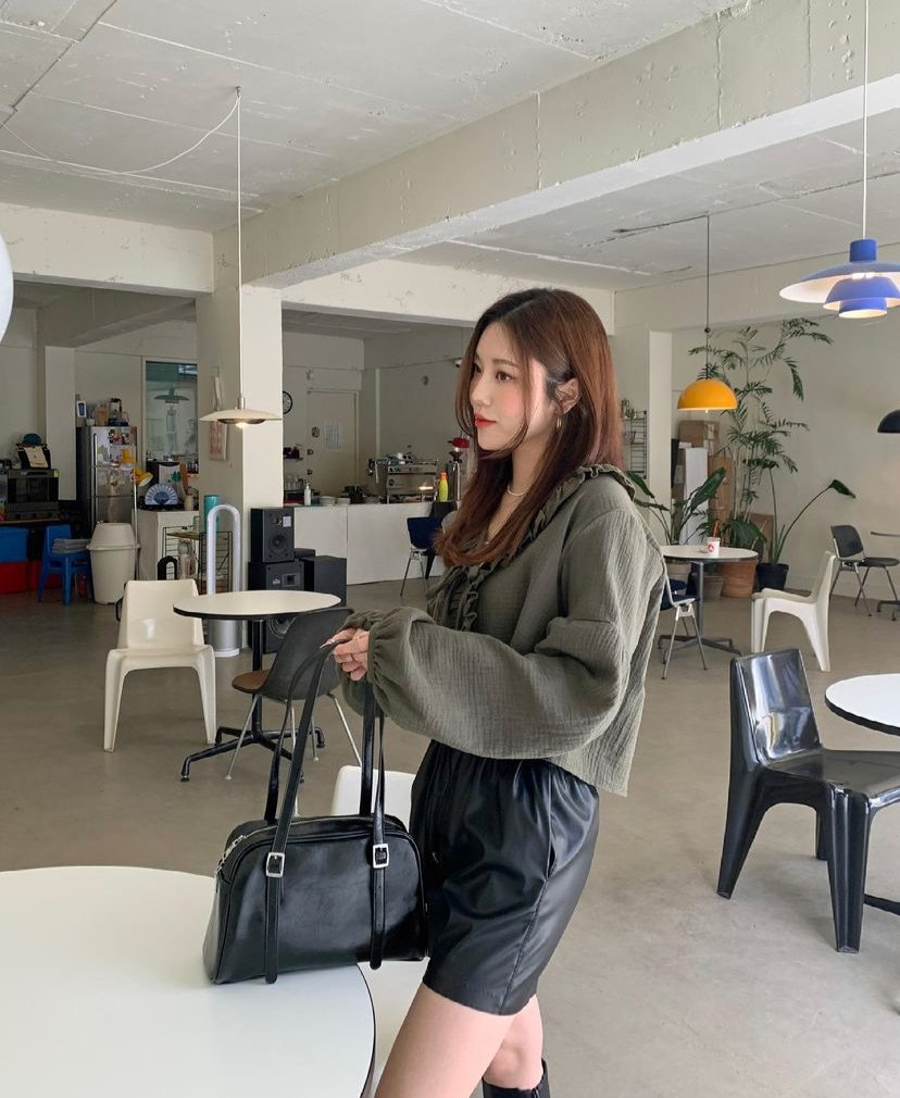 姐妹们|阔腿裤下岗了！“爹地裤”才是今夏潮流，真的太显瘦了