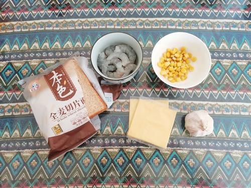  大蜜食堂｜巨好吃的蒜香面包虾～get吐司虾滑新吃法