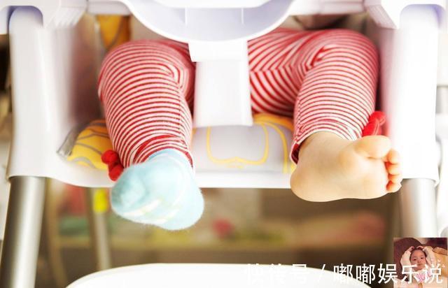 苦衷|为什么十个宝宝,九个都爱扯袜子其实宝宝有苦衷,家长们要理解