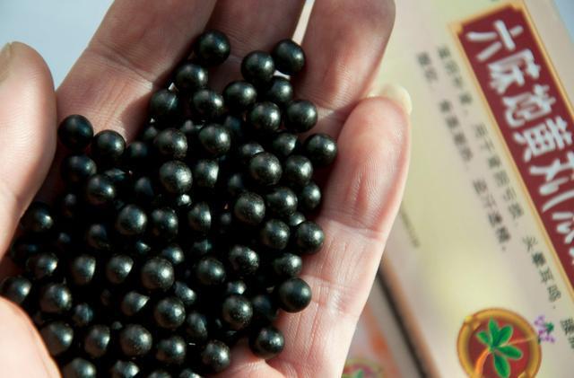 腰膝酸软|六味地黄丸、固精补肾丸哪个补肾阴哪个补肾阳阴阳两虚怎么吃