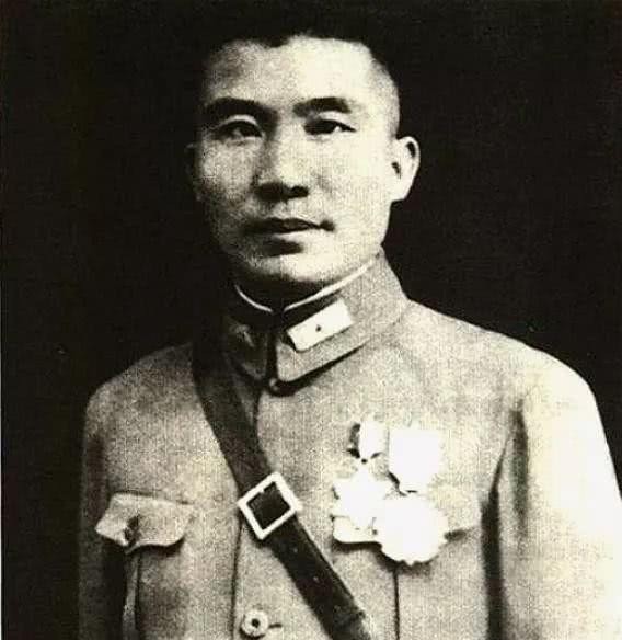 慷慨|抗战名将王耀武,不光军事方面有过人之处,为人也十分慷慨