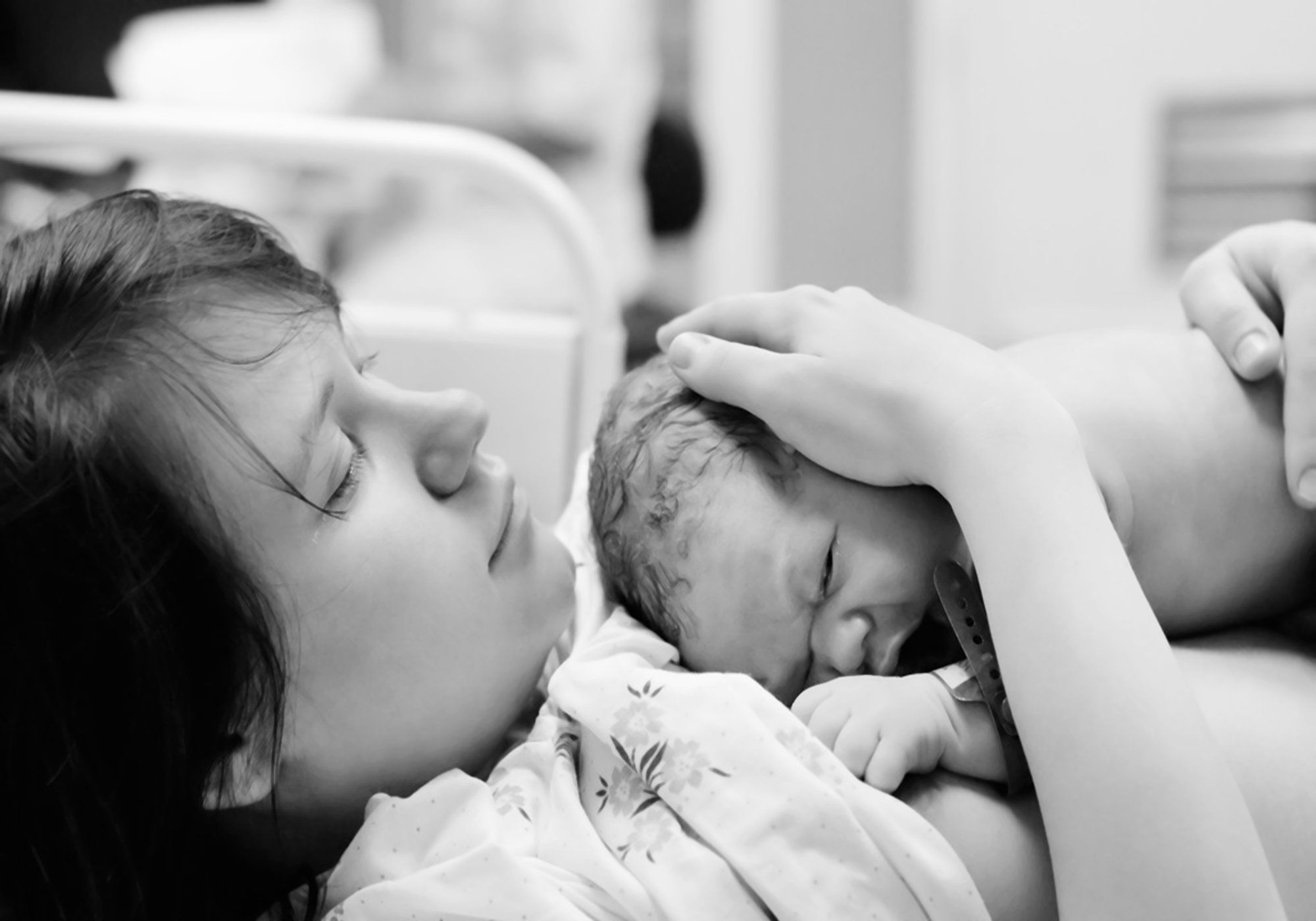 光荣使命|体验过一遭顺产分娩,才明白为何“产房无尊严”,咬着牙忍受