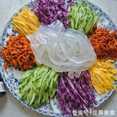 米醋|#巨下饭的家常菜#五彩大拉皮