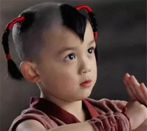 |4个版本的哪吒,吴磊小机灵,王宝强搞笑,看到释小龙心动了