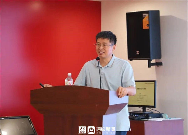 工作队|“人工智能 预见未来”科普报告会在邹平成功举办