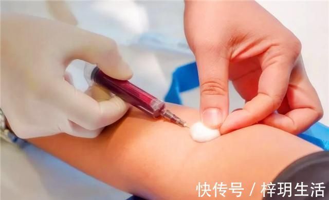 多喝水|高血脂的人日常需要有哪些忌口？专家提醒：这3种食物需要注意