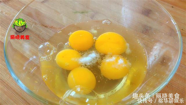 蛋白质|最近非常火爆的一道菜“灵魂炒蛋”,让鸡蛋身价倍增的隐藏新做法
