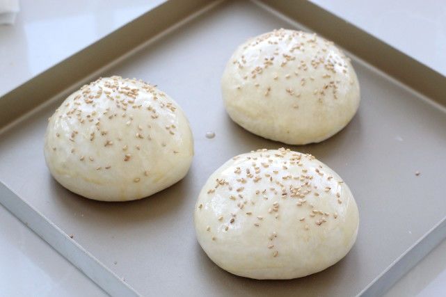 学会怎么做汉堡胚，肉蛋菜随意放，健康营养无添加，完胜肯德基！