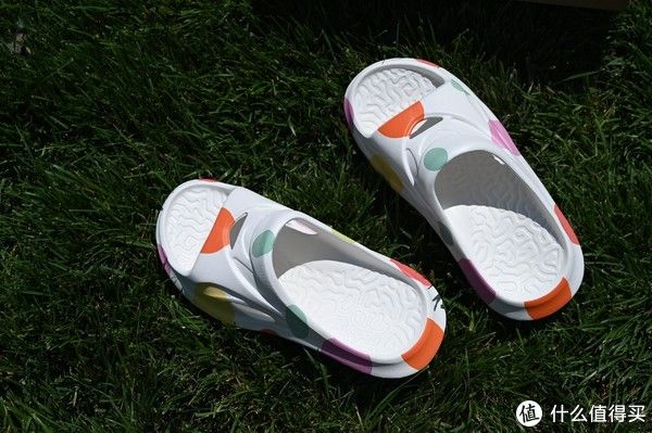家居|生活家居 篇二十一：更具弹性的夏日拖鞋，更快恢复脚部活力，咕咚运动拖鞋体验