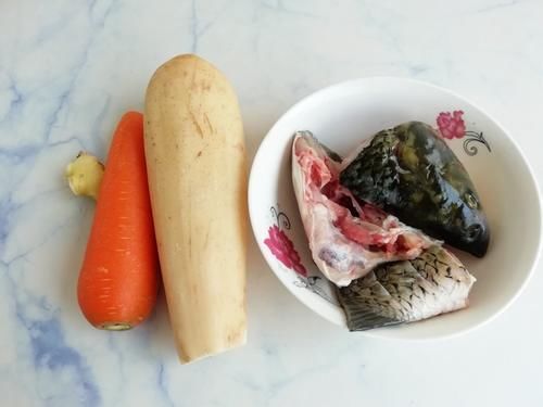 这鱼不起眼,6元一斤,用来煲汤鲜香又营养,比排骨汤更养人