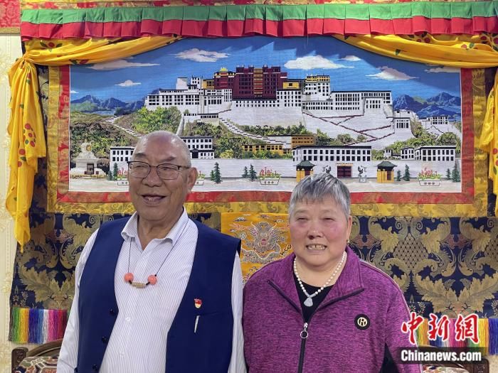 浇灌|【石榴花开 籽籽同心】白头到老！两代夫妻浇灌民族团结之花