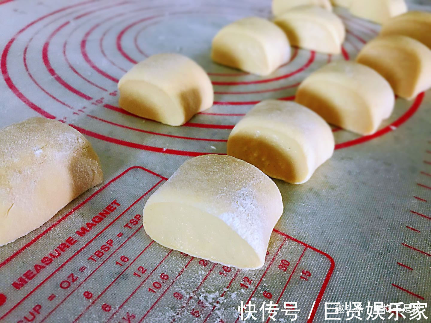 做馒头,就用这种方法,简单明了,一看就会,新手也是零失败