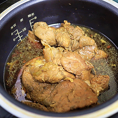 电饭煲炖肘子