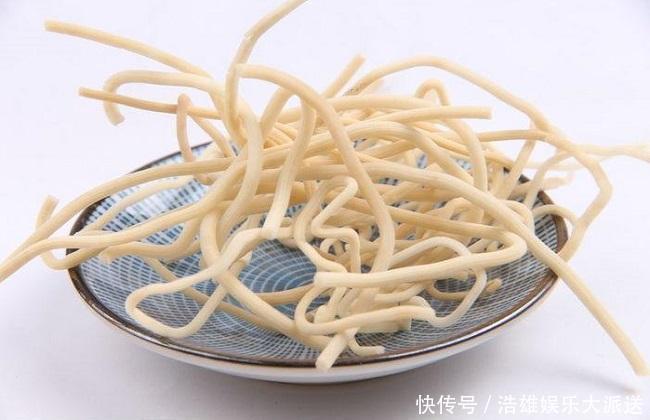 小肠|中医入门8种祛湿利水中药,除湿气,消水肿的好手,一次讲清楚