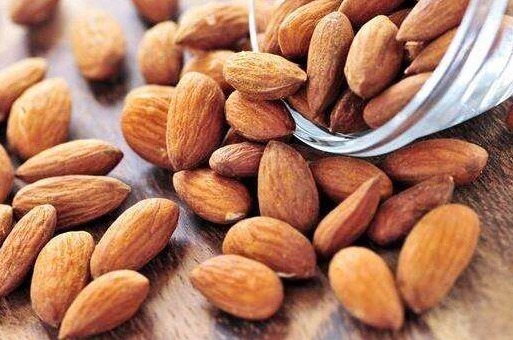 杏仁杏仁|秋天来了,以下几种食物,搭配着吃,滋养头皮、美容养颜