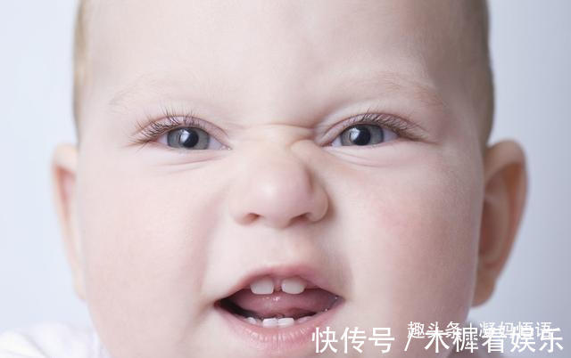 牙齿|几张图说明宝宝长牙的症状和顺序,你家宝宝掉队了吗快来对照吧