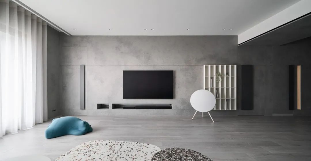 床尾处|100㎡简约工业风,低调安静的水泥灰,装出别样高级的美