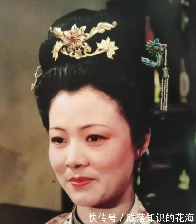 知心朋友#林黛玉小性,却有许多朋友;薛宝钗大度,却鲜有知心朋友,为何?