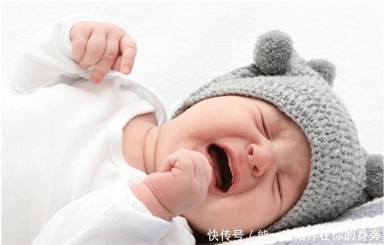 被子|宝宝不好好睡觉,晚上喜欢蹬被子,是宝妈有些忽略了