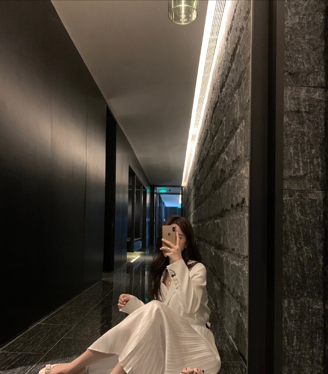 女生 让女生无法抗拒的高跟鞋, 除了恨天高其实还有这款式, 初试者最佳