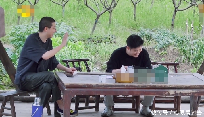 何老师 向往5下期迎来勤劳嘉宾,与李诞陈赫差别太大,何老师夸赞好精辟