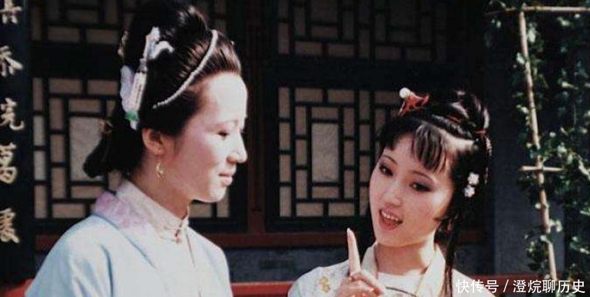 大观园里|红楼梦里,李纨虽然丧夫,却敢讽刺王熙凤,还敢不给贾政面子