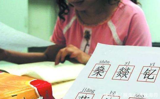 天气预报|孩子走丢警察通知家长,一问名字,警察乐出声:''天气预报''啊