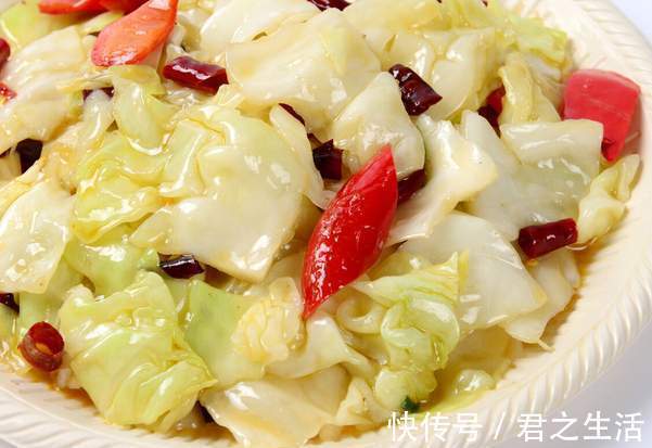 脆嫩|为啥饭店炒的白菜那么好吃大厨教你多做一步,白菜脆嫩又入味
