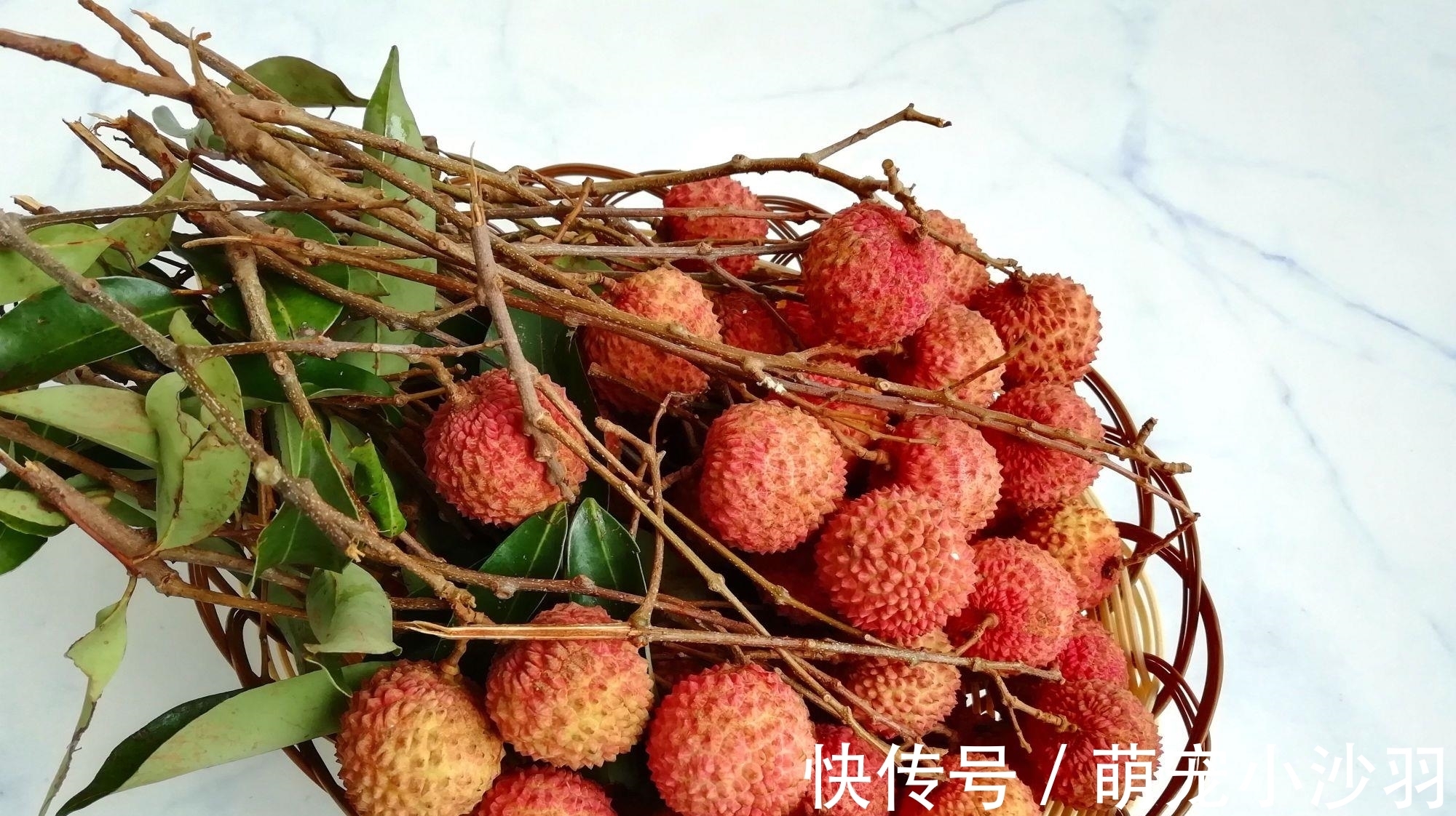 婆婆来吃饭,我做了5道家常菜,一分钱没花,网友:没硬菜,差评