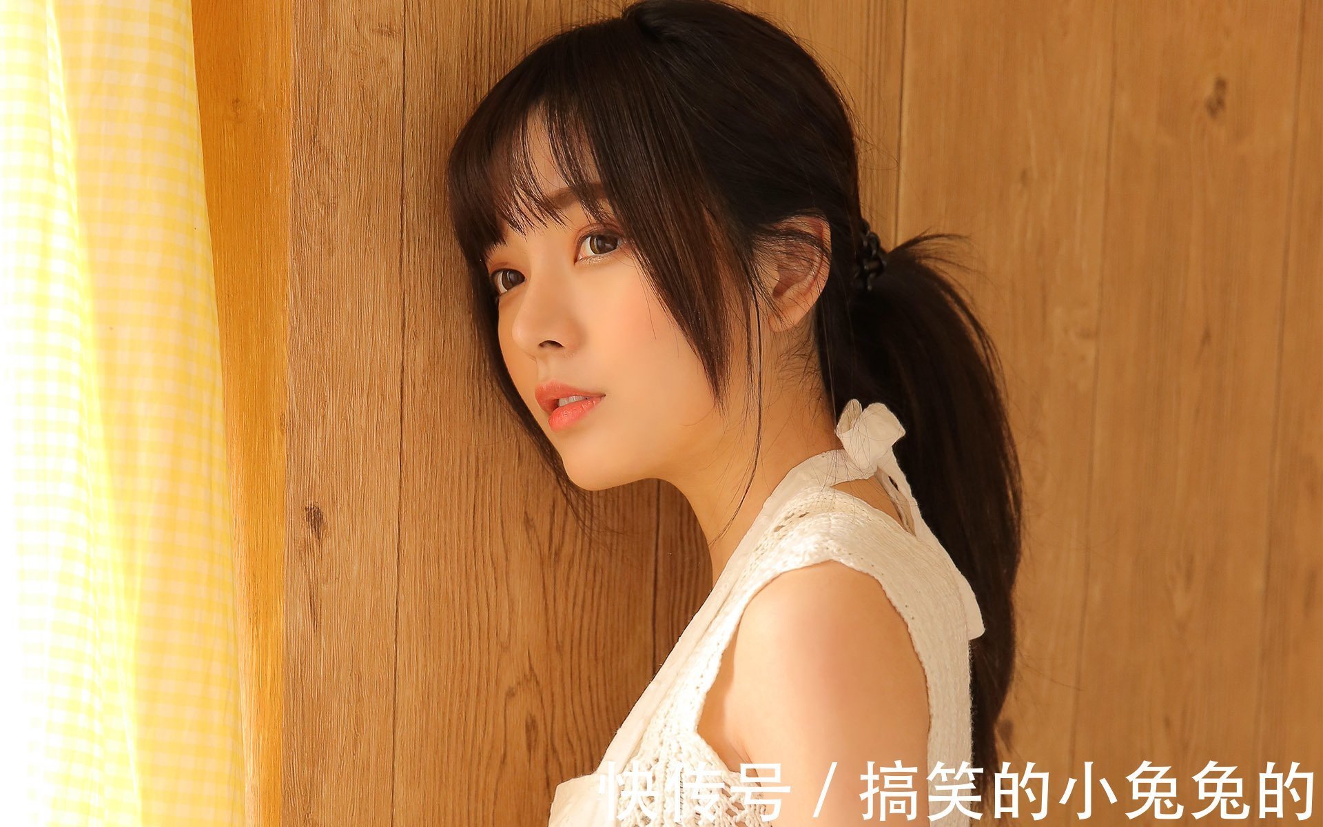 |搞笑GIF段子:神演技!不得不佩服大姐的反应!