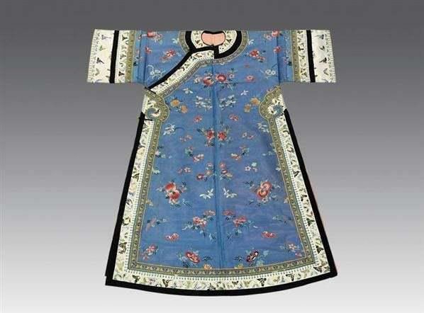 到底|看尽清宫戏，到底嫔妃娘娘穿的什么你不知道的服装名字