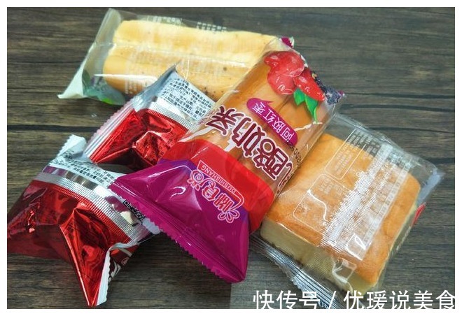 买面包时,遇到3种我扭头就走,教你挑选好吃面包,新鲜又美味