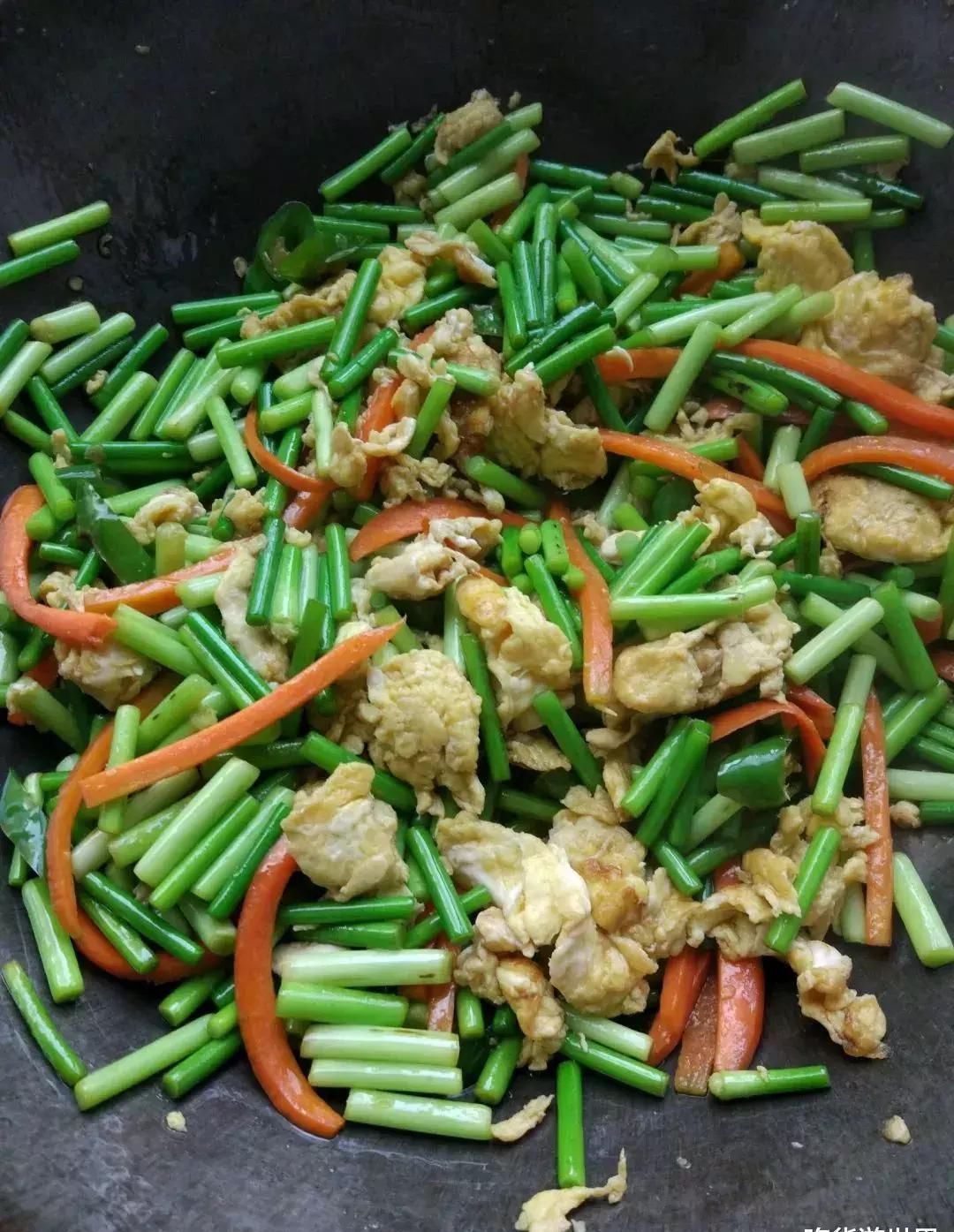 鸡蛋和此物一起炒,比肉还好吃,降压降脂,益智健脑,早食早受益