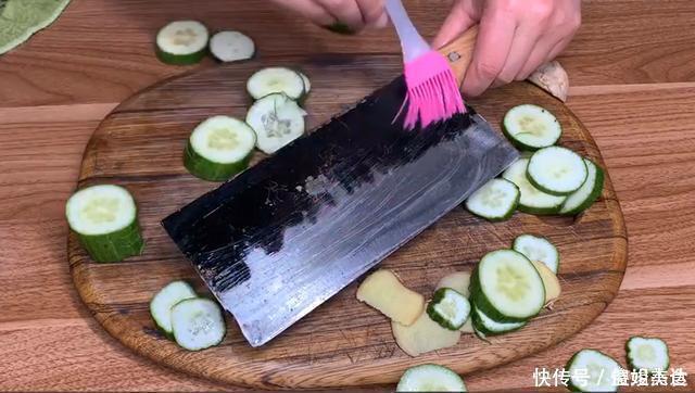 磨刀石|磨菜刀,10个人9人错,用这方法,菜刀立马锋利,比磨刀石还好用
