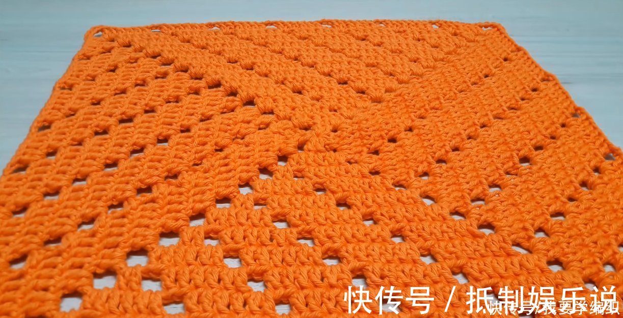 式样|清新简约的钩针方片,可当坐垫或做成抱枕,镂空条三角拼接片教程