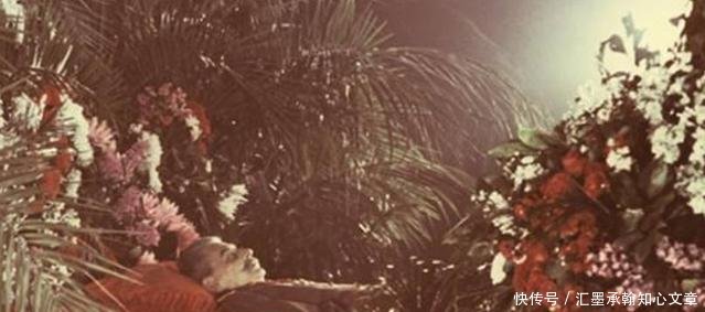 遗言|他死前仅穿一条短裤,死后尸体被拖出火化,死前4字遗言令人唏嘘