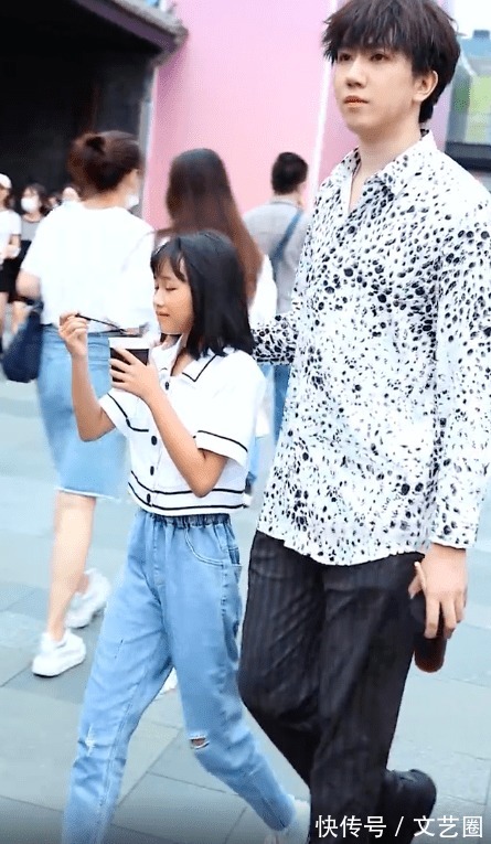 气质|《变形计》张迪和丽姐逛街被偶遇，丽姐很潮大长腿吸睛，气质比张迪还社会