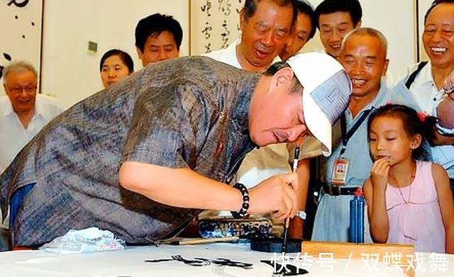 喜剧王|赵本山的书法,和陈佩斯书法比较,谁是真正的书法家