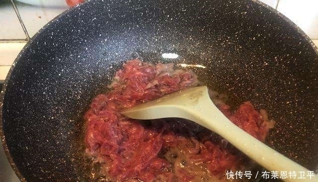 淀粉|做炒牛肉,别只会用淀粉腌,学会大厨3个小技巧,牛肉嫩滑不柴