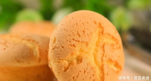 想吃鸡蛋糕不用买,自己在家就能做,简单3步,看一遍就能学会